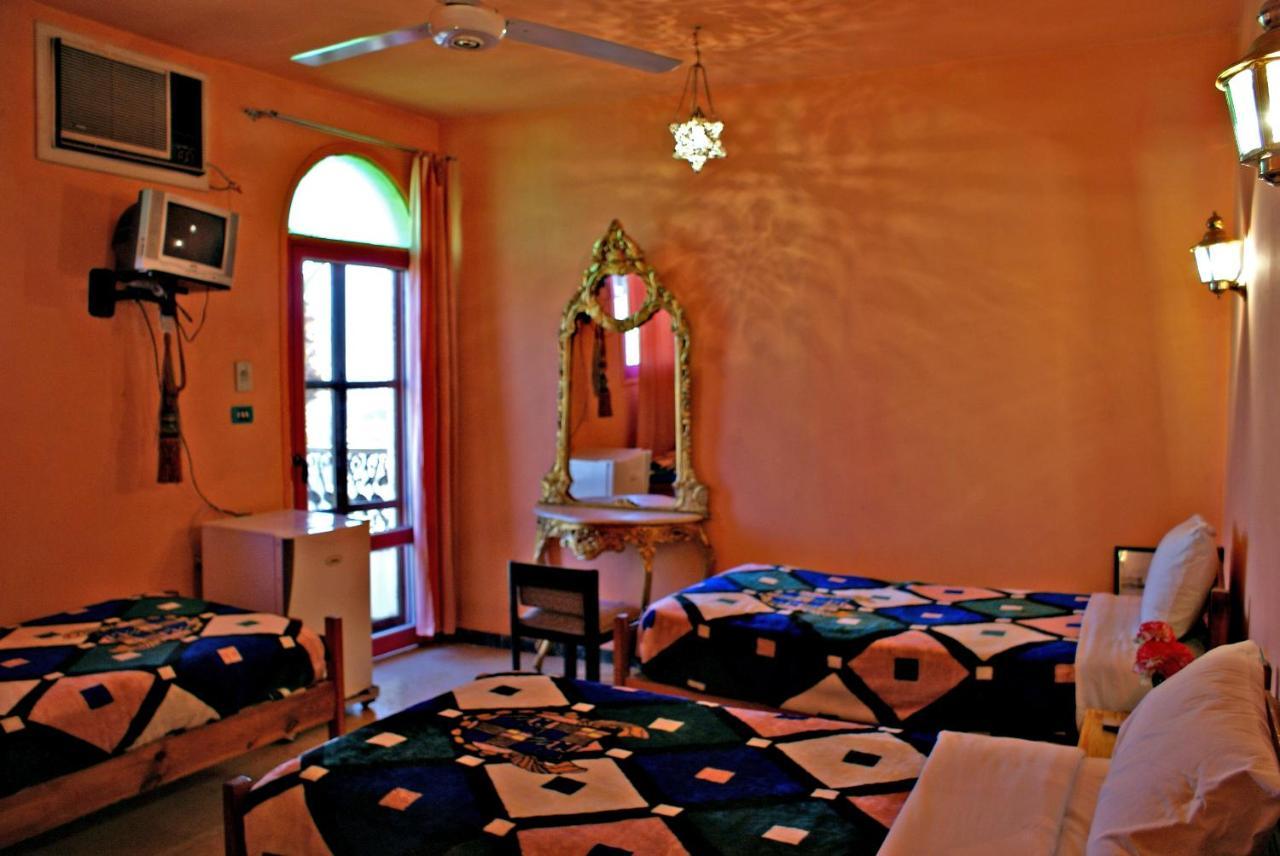 Ramsess Hostel Луксор Екстериор снимка