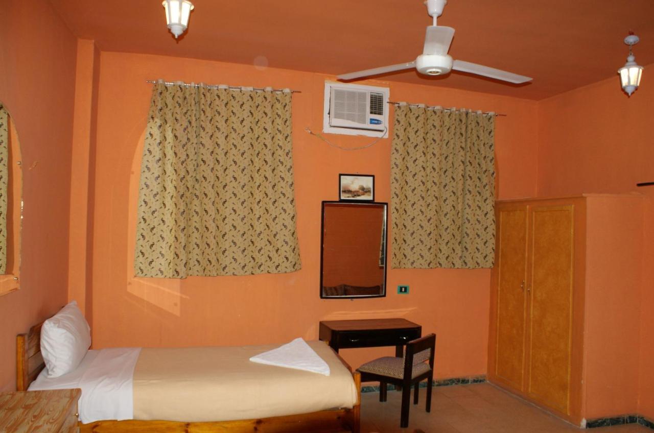 Ramsess Hostel Луксор Стая снимка