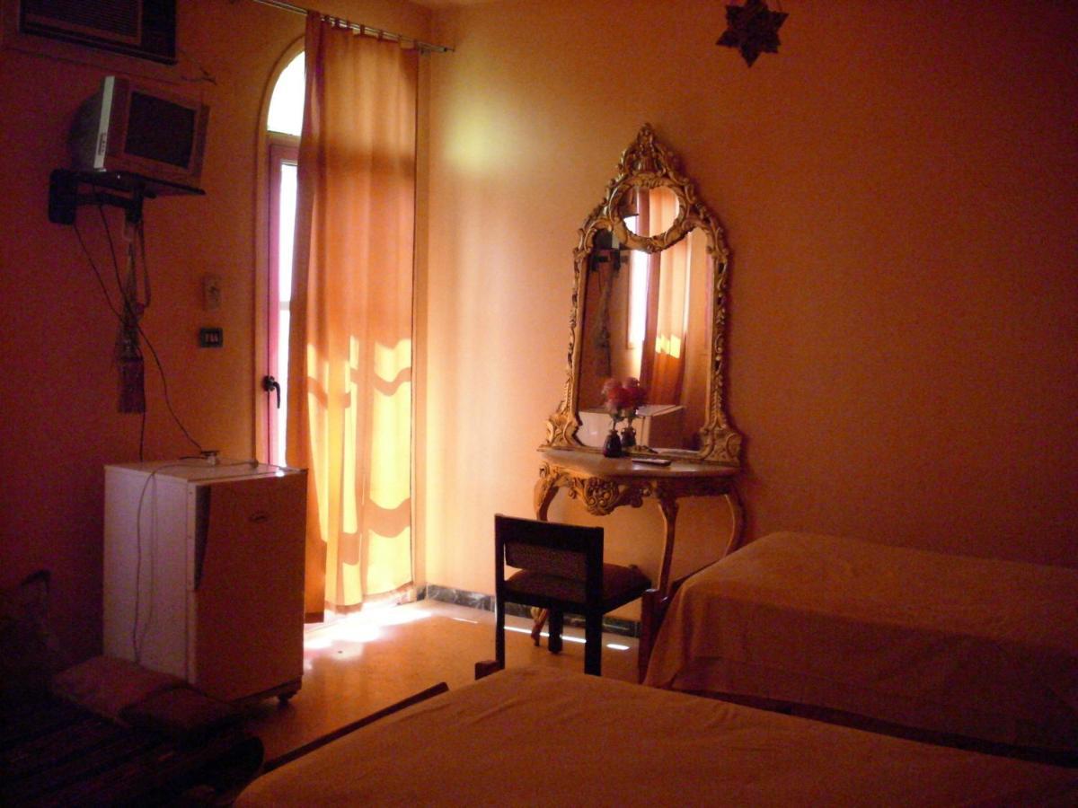 Ramsess Hostel Луксор Екстериор снимка