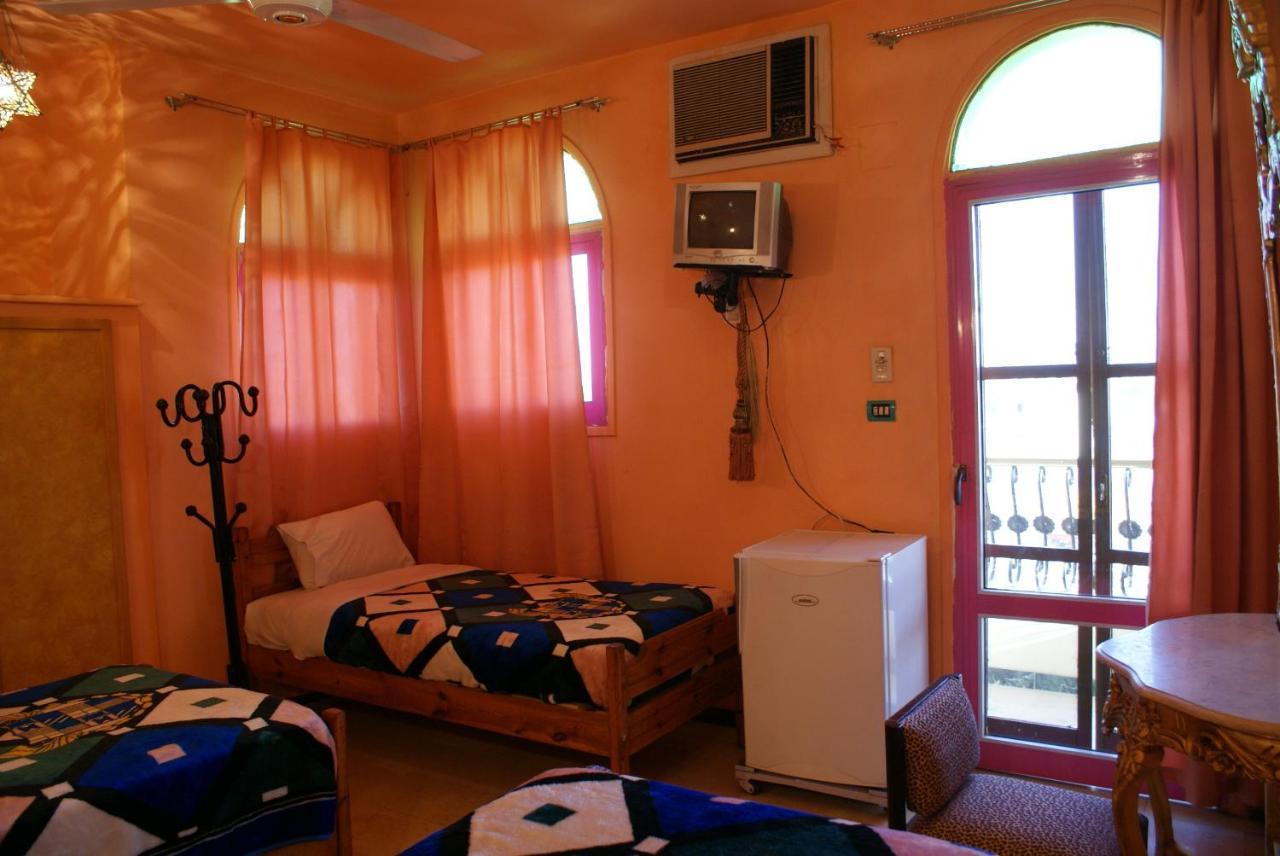 Ramsess Hostel Луксор Стая снимка