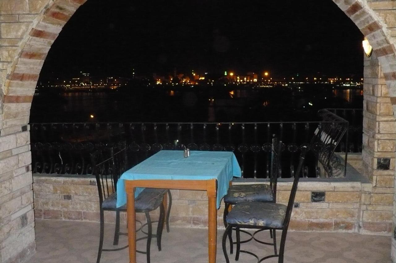 Ramsess Hostel Луксор Екстериор снимка